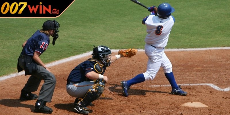 Luật Chơi Bóng Chày 007WIN Hướng Dẫn Từ Cơ Bản Đến Nâng Cao 3 Nắm vững kỹ thuật đánh và ném bóng